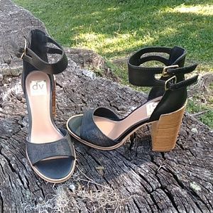 Doice Vita heel shoes black size 6 Nowt